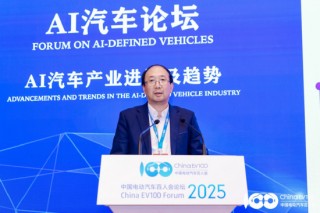 普华基础软件张晓先呼吁：在AI加速推动产业发展的过程中打破封闭开发壁垒，加速技术迭代