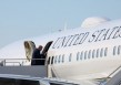 外媒：特朗普拟接受卡塔尔赠送豪华飞机当“空军一号”，引发两党争议，本人回应