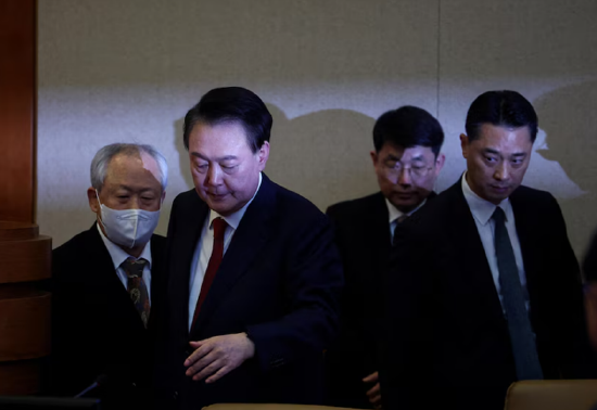 一周外盘头条|特朗普重返白宫：首日美元大跌 扬言“不在美生产就缴税” 重启“星际之门” 迎来沙特王储承诺  第9张