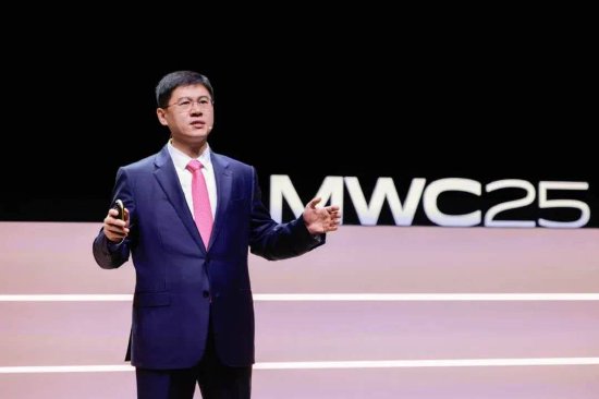 MWC前线｜华为 *** ：5G-A与AI相伴相生，将给运营商DOU与ARPU带来双位数增长  第1张