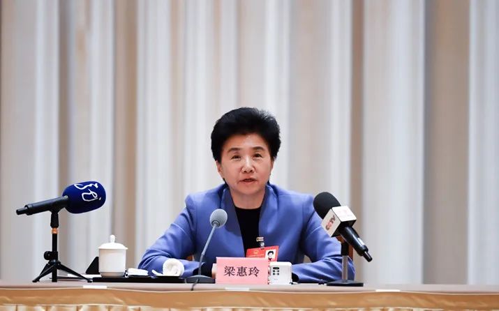 在黑龙江代表团的开放团组活动上，记者们都关心啥？  第4张