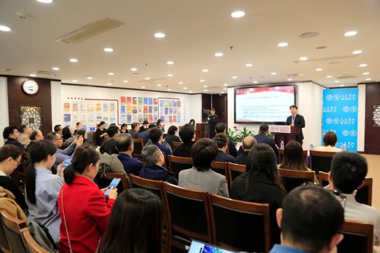 首篇论文盘点美国评估DeepSeek：震撼+质疑+恐慌  第15张